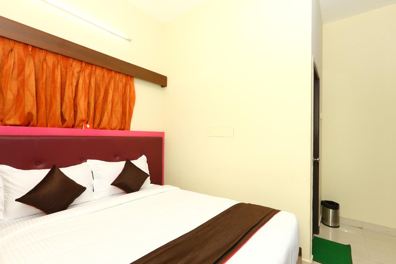 Hôtel Oyo 8410 Rajeswari Tower à Chennai Extérieur photo