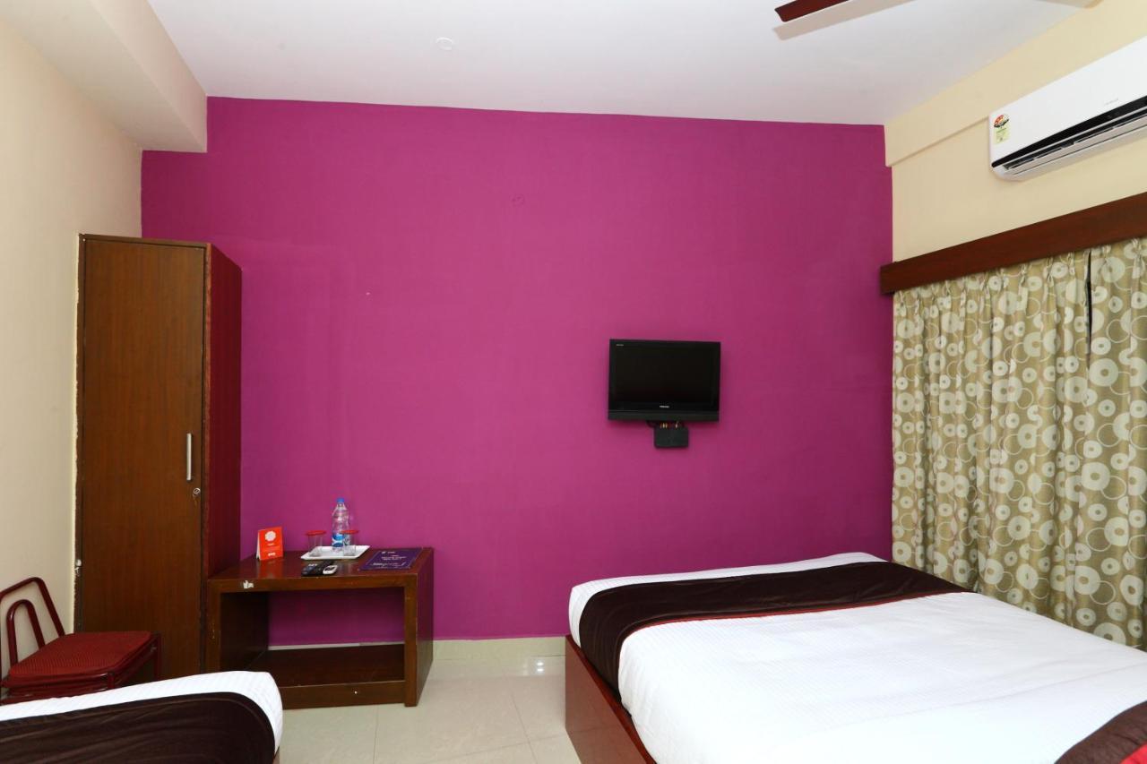 Hôtel Oyo 8410 Rajeswari Tower à Chennai Extérieur photo