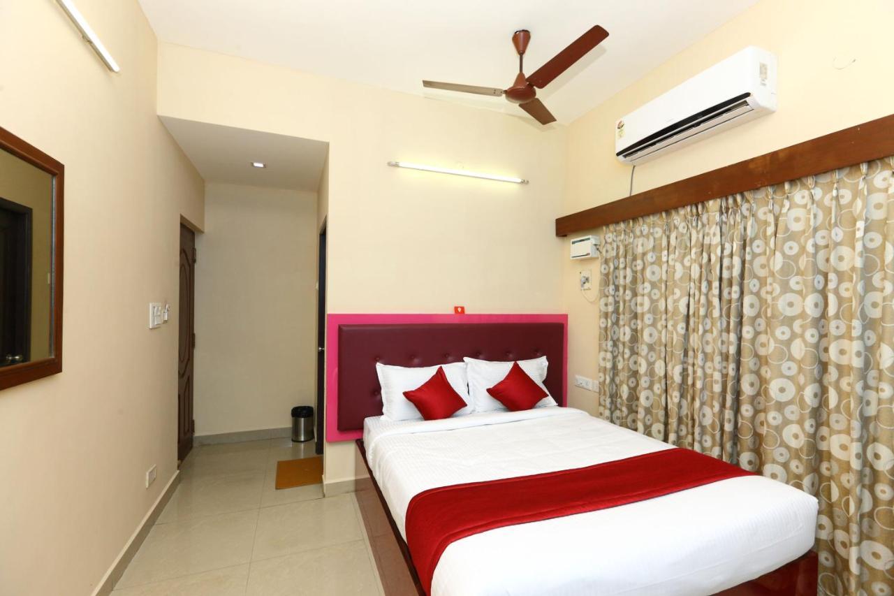 Hôtel Oyo 8410 Rajeswari Tower à Chennai Extérieur photo