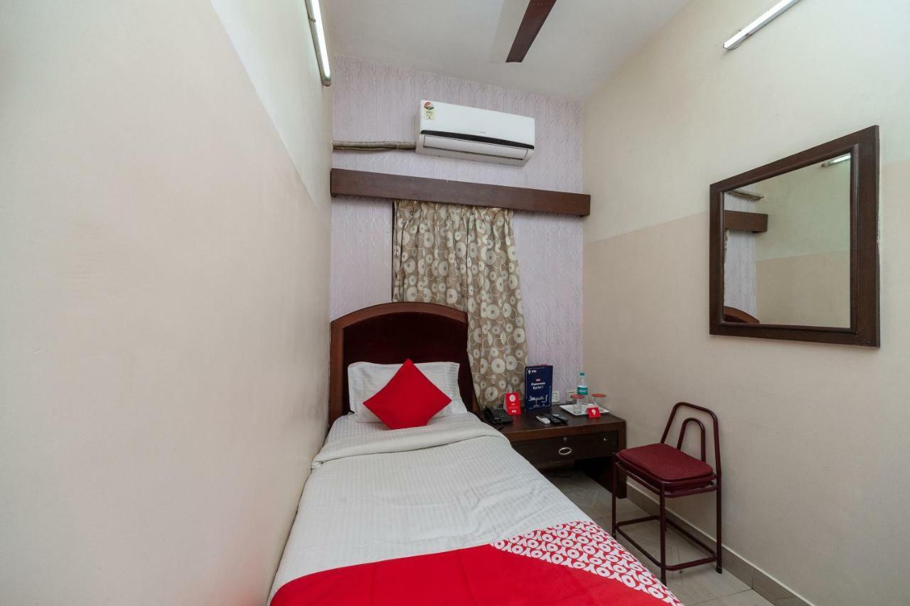 Hôtel Oyo 8410 Rajeswari Tower à Chennai Extérieur photo